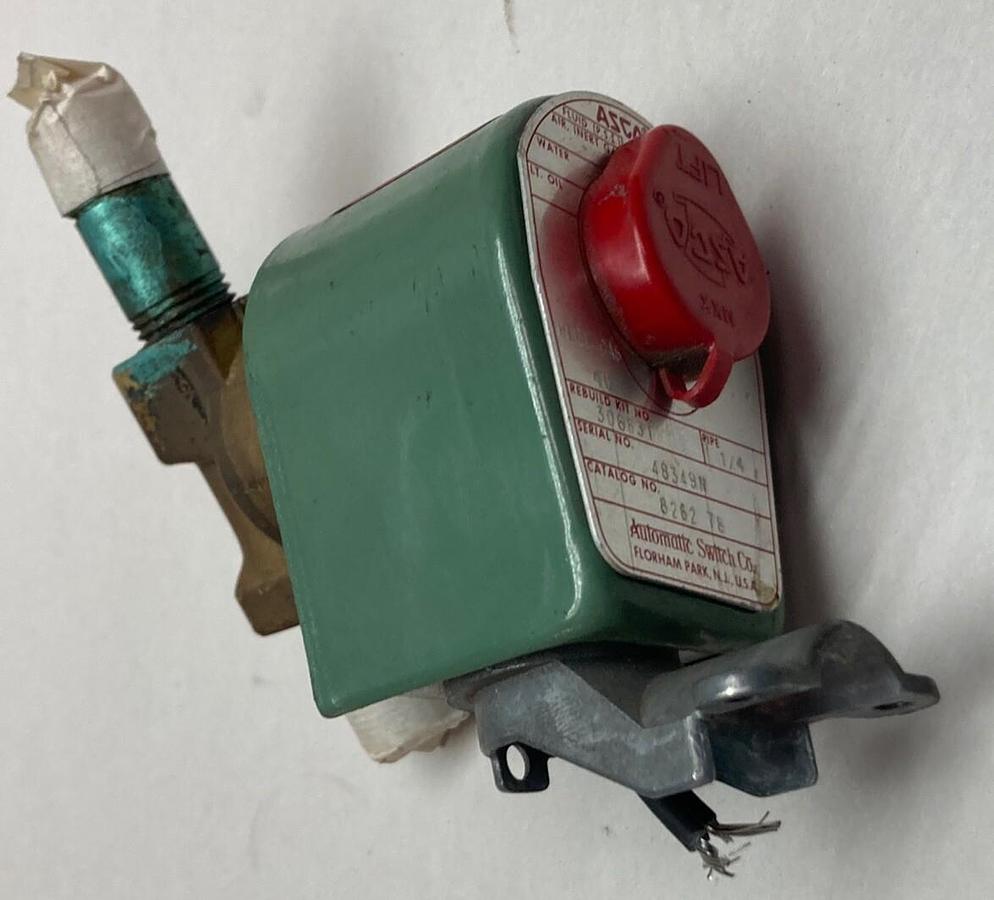 Used Asco,8262 78,Solenoid Valve 1/4NPT 120VAC 60HZ