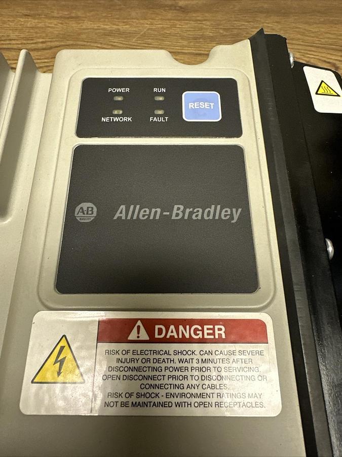 Used Allen Bradley,284G-FVD4POD-10-RRG-CBG-DB1-EMI,ArmorStart Control Module