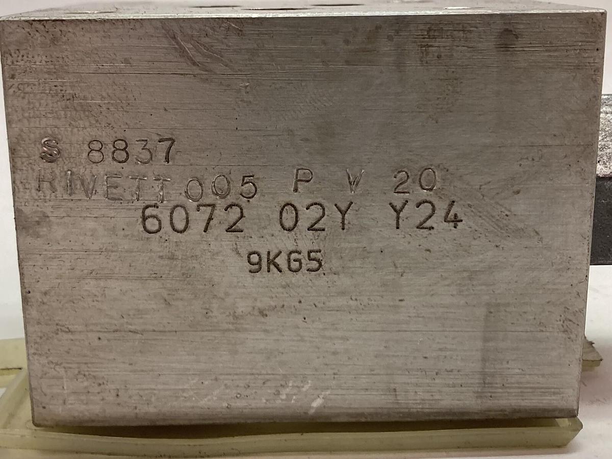 Used Sun Hydraulics,6072-02Y-Y24,Valve Block