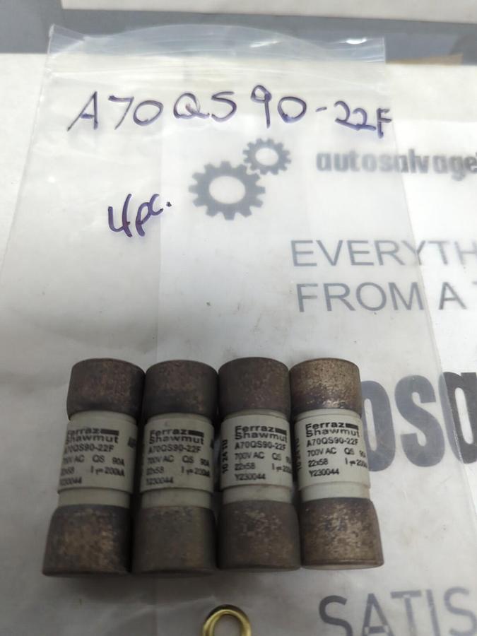 FERRAZ SHAWMUT,70QS90-22F,AMP-TRAP 90 AMP FUSE LOT OF 4 NOS