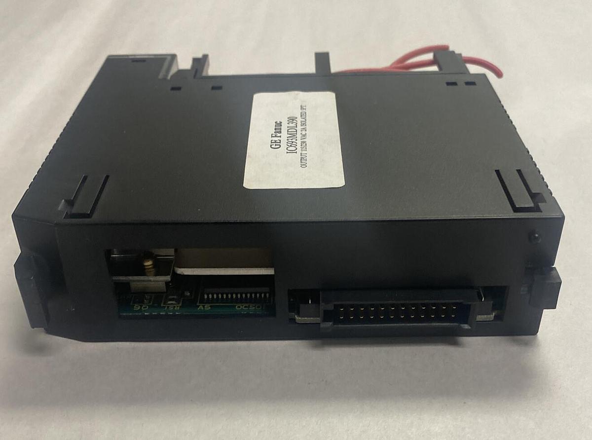 Used GE FANUC,IC693MDL390E,OUTPUT 120/240 VAC 2A ISOLATED 5PT
