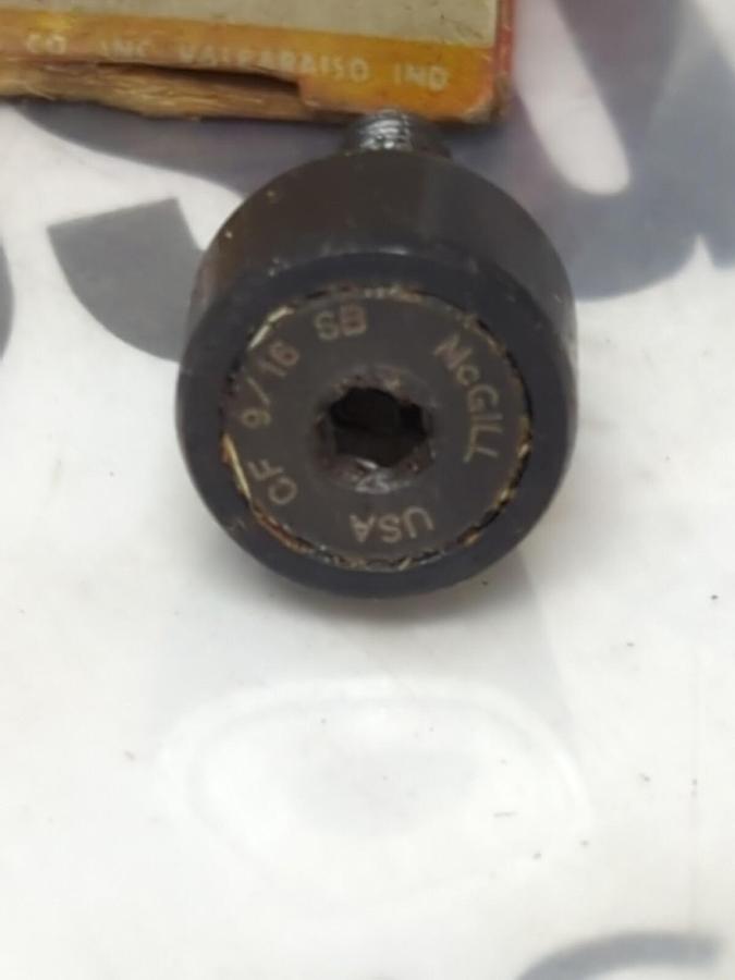 MCGILL,CF-9/16,CAM FOLLOWER 9/16 INCH LOT OF 2 NOS