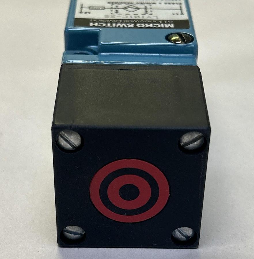 HONEYWELL MICROSWITCH,LYT01C-2S,PROXIMITY SWITCH NOS