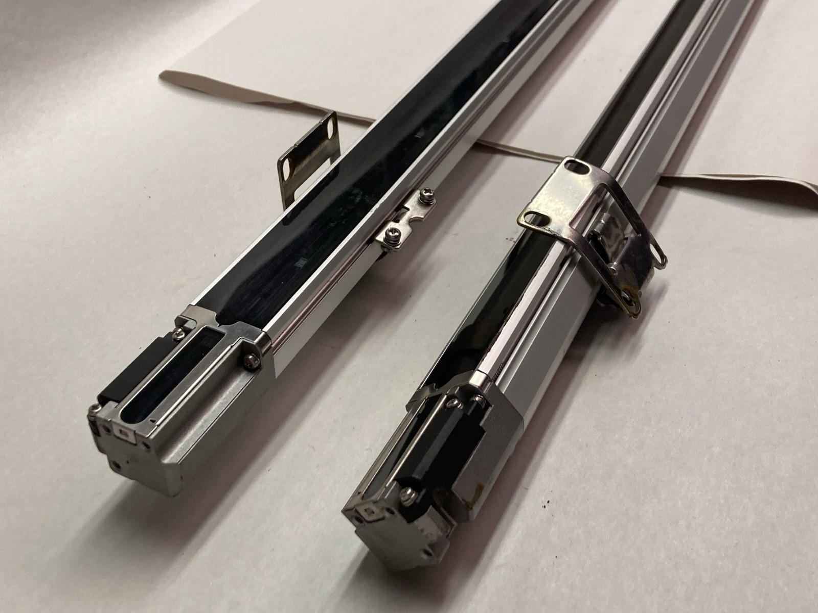 Used Keyence,SL-V44H-T/SL-V44H-R,Safety Light Curtain Set