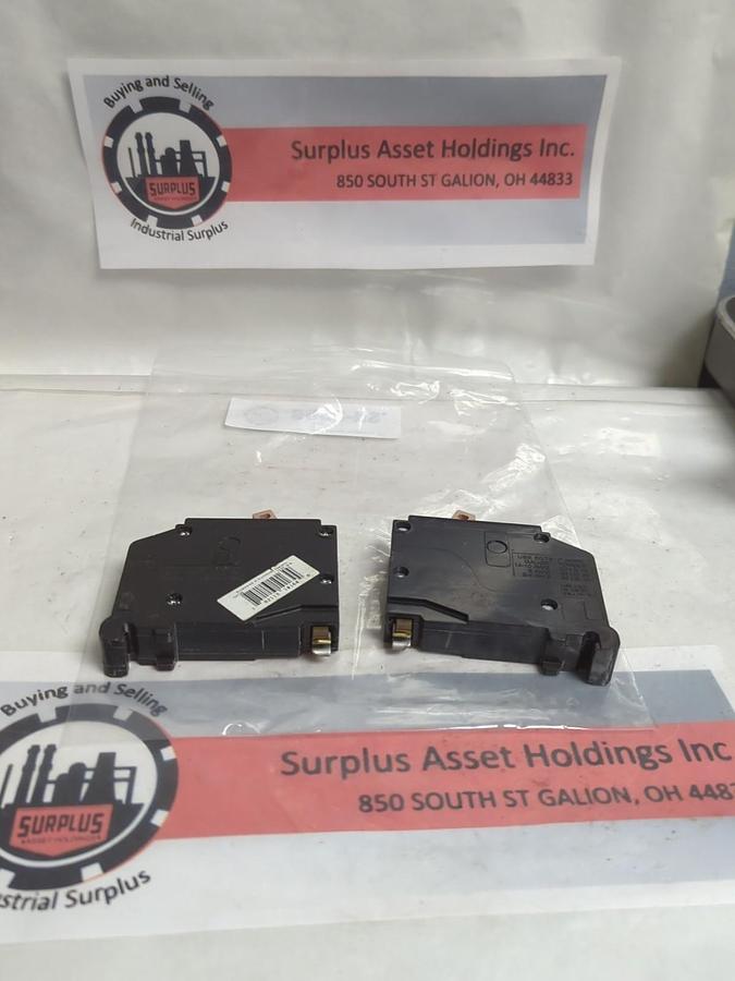 Used CUTLER HAMMER,CH120,CIRCUIT BREAKER 1-POLE 20 AMP SWD LOT OF 2 PRE-OWNED