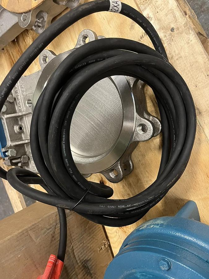 Used BARNES,104921,Submersible 2" Sump Pump 2SEV544L 1/2Hp 1750 RPM 3ph
