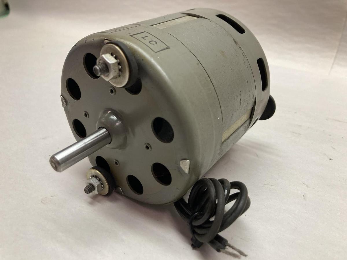 Used Dayton,Model 20069,Motor 1/40HP 1410 RPM 115V 60CY