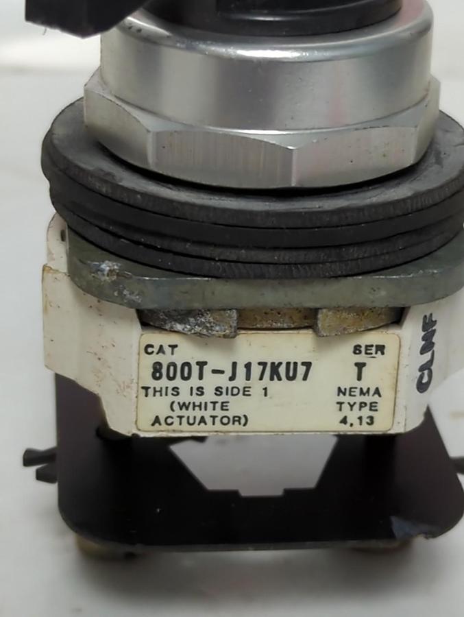 Used ALLEN BRADLEY,800T-J17KU7,SELECTOR SWITCH OPERATOR ONLY SERIES T PRE-OWNED