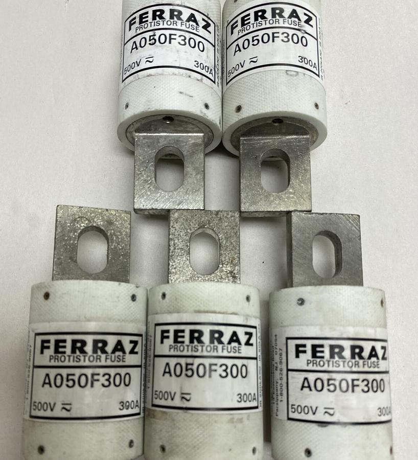 Ferraz ,A050F300,Protistor Fuse 300AMP 500V Lot of 5 NOS