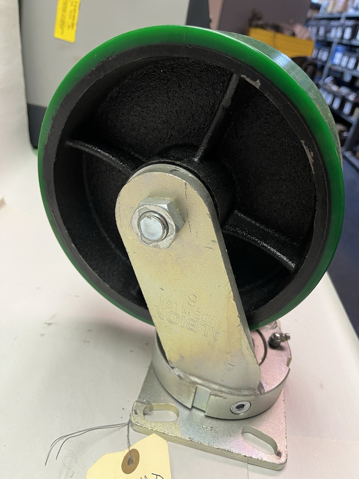 ALBION,81PY08501S,INDUSTRIAL GRADE HEAVY DUTY SWIVEL 2000LB CASTER 8"X3" 81 SER