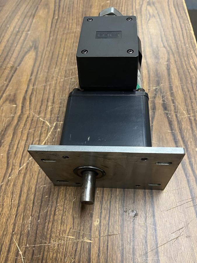 Used OM ORIENTAL MOTOR,5IK90GU-SWT,INDUCTION MOTOR W GEAR HEAD 5GU50KB