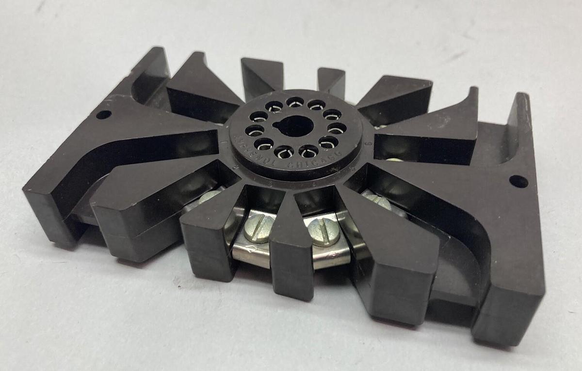 Used Amphenol,11-Pin,Octal Female DPDT Relay Socket