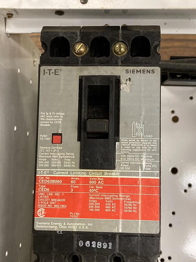 Used ITE Siemens,Model 95 36-89033,60 Amps Size 1 18 INCH Dual Disconnect Bucket