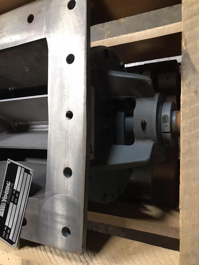 Used Young,13014-1,10 INCH Rotary Valve 10LH