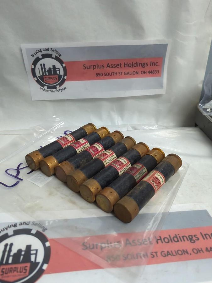 Used COOPER BUSSMANN,LPS-RK-40,LOW-PEAK 40 AMP FUSE LOT OF 7 PRE-OWNED