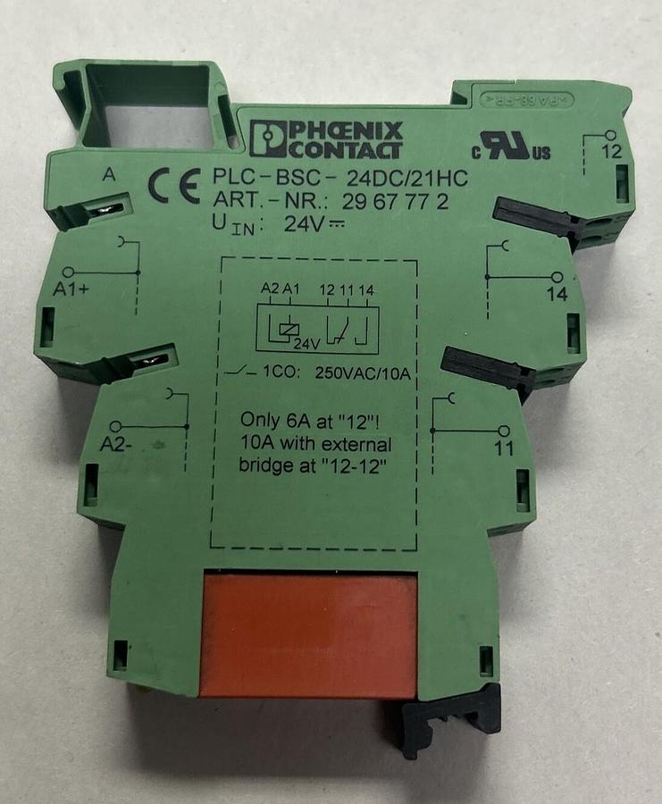 Used PHOENIX CONTACT,PLC-BSC- 24DC/21HC,RELAY BASE