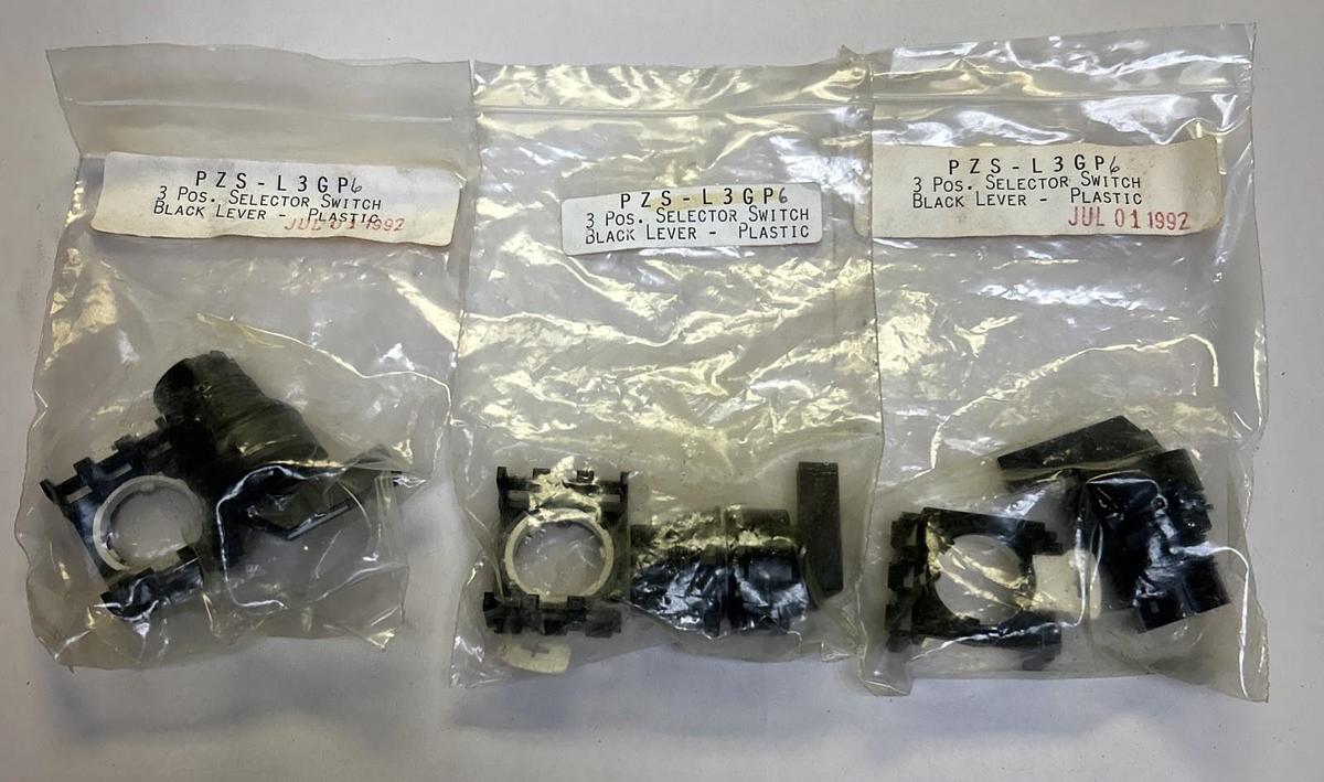 Used AGUT,PZS-L3GP6,BLACK SELECTOR SWITCH LOT OF 3 NOS