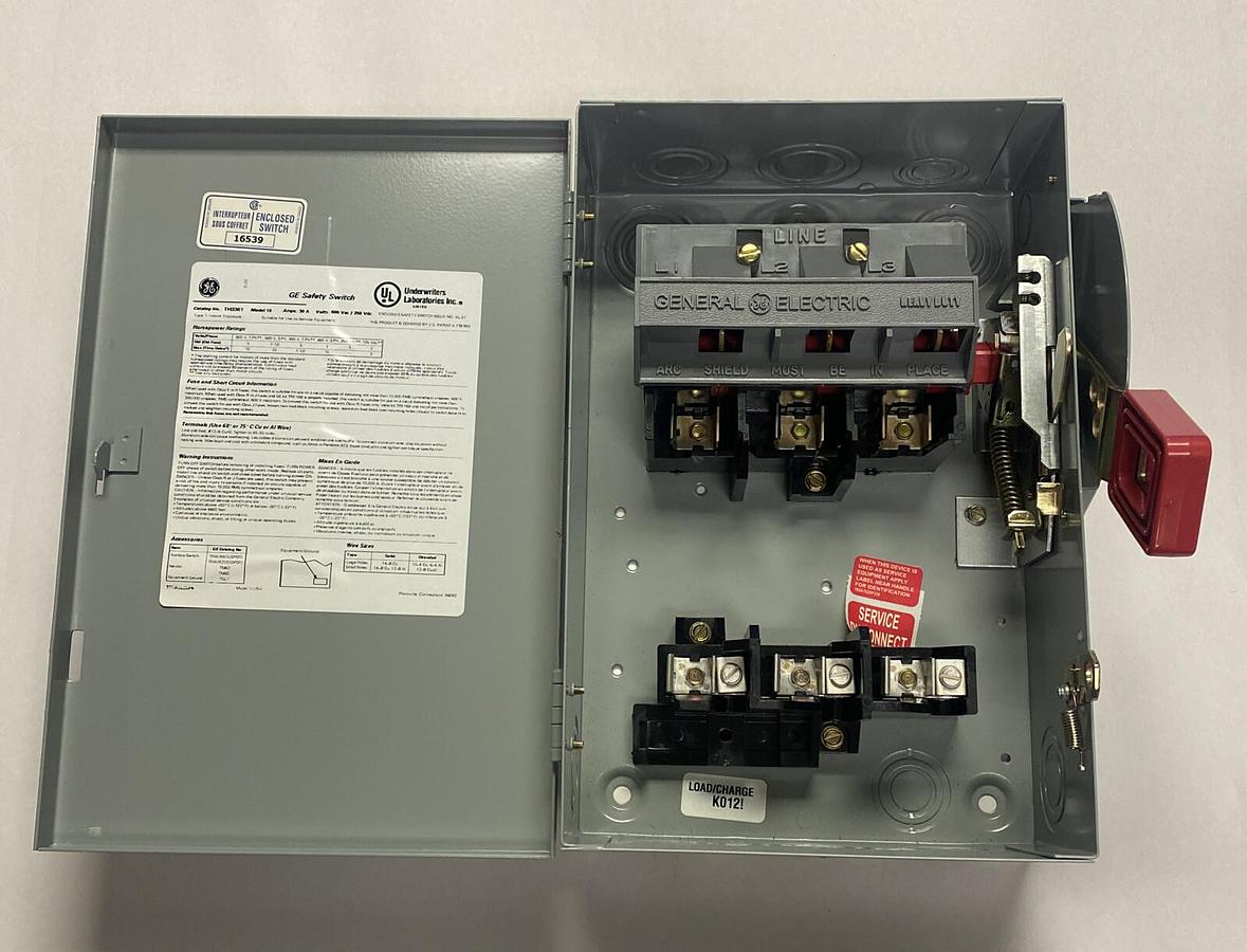 GENERAL ELECTRIC,TH3361,FUSIBLE SAFETY SWITCH 30A 600V 3P NEW