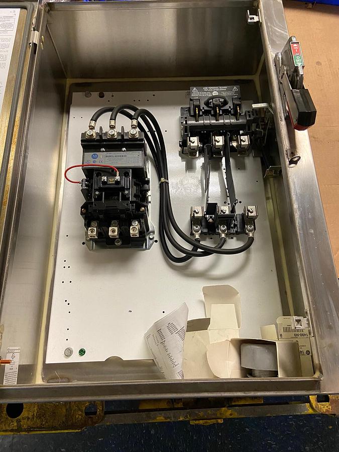 Allen Bradley,500FL-DOB930,Size 3 100A Fusible Stainless Combination Starter