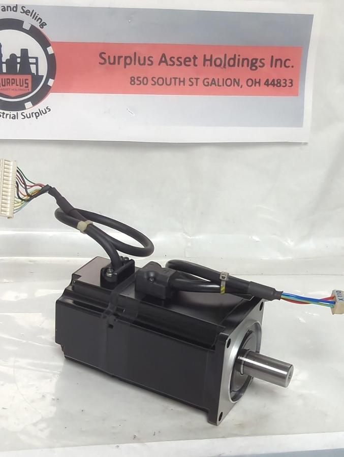 YASKAWA,SGMAS-04AGA-SU12,SERVO MOTOR W400 V200 A2.6 NOS