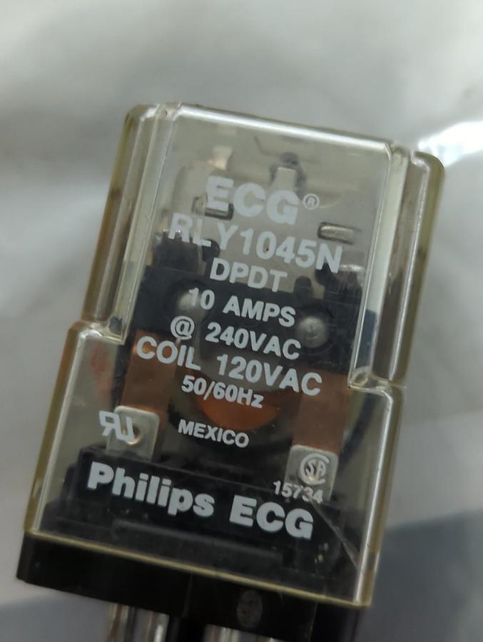 Used PHILLIPS ECG,RLY1045N,PLUG IN RELAY 8-PIN 10A LOT OF 2 PRE-OWNED
