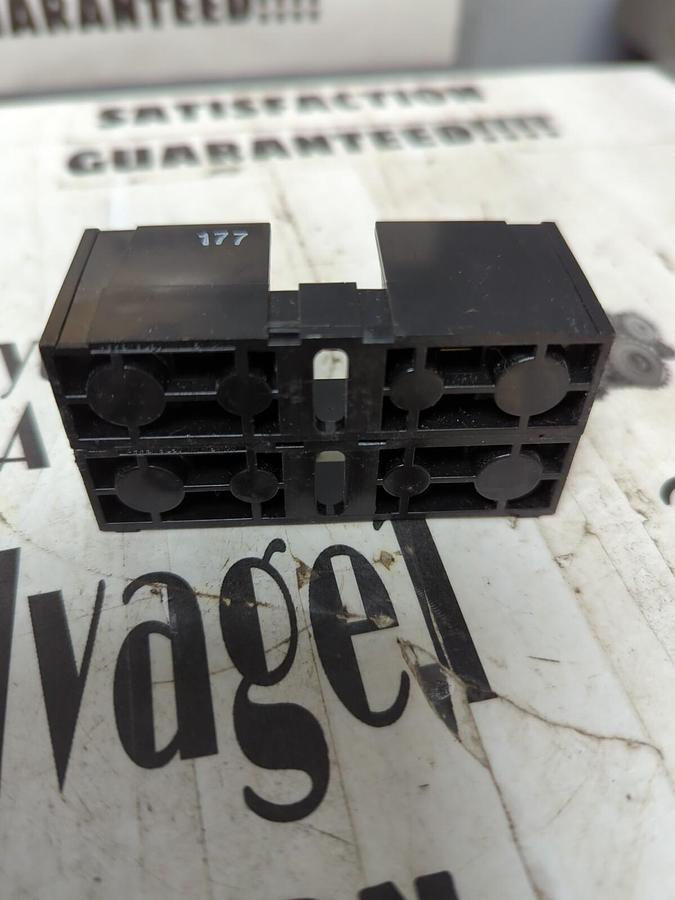 LITTELFUSE,12U1,FUSE HOLDER 2-POLE 600V-30A NOS