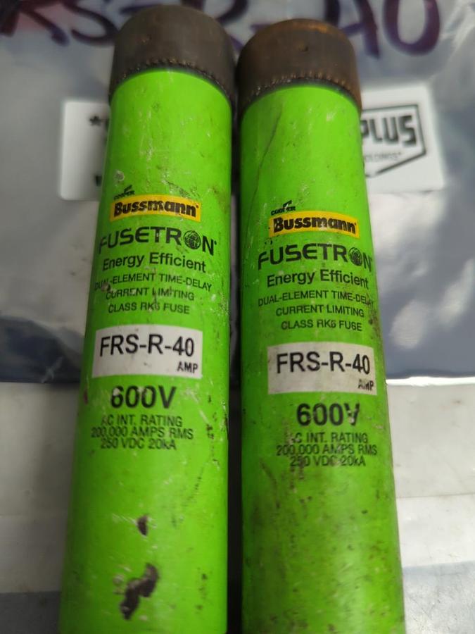 Used COOPER BUSSMANN,FRS-R-40,FUSETRON 40 AMP FUSE LOT OF 2 PRE-OWNED