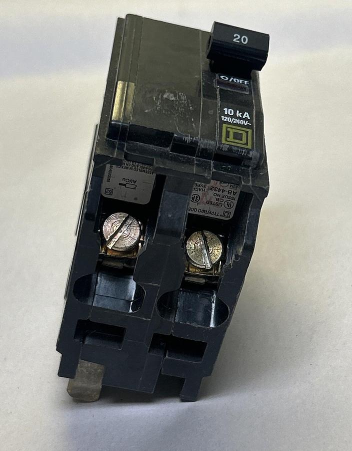 Used SQUARE D,QOB220,CIRCUIT BREAKER 20A 120/240V 2P