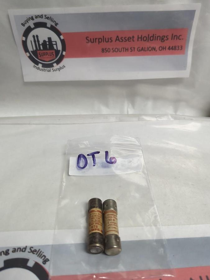 Used GOULD SHAWMUT,OT6,ONE TIME 6 AMP FUSE LOT OF 2 PRE-OWNED