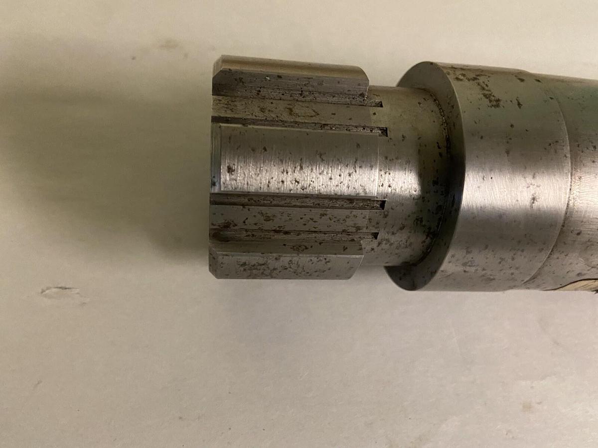 UNBRANDED,300-MD642-1000B,Splined Shaft  Stainless Steel  2 INCH Dia NOS