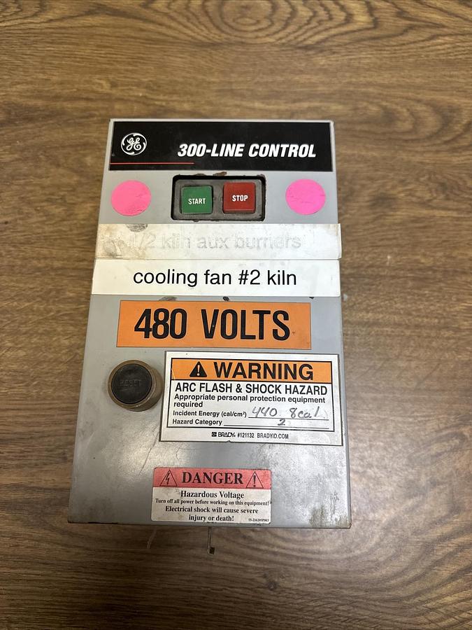 Used GE,CR308B1**1DAAAAA,SIze 0 W/GE 300 Line Control Enclosure