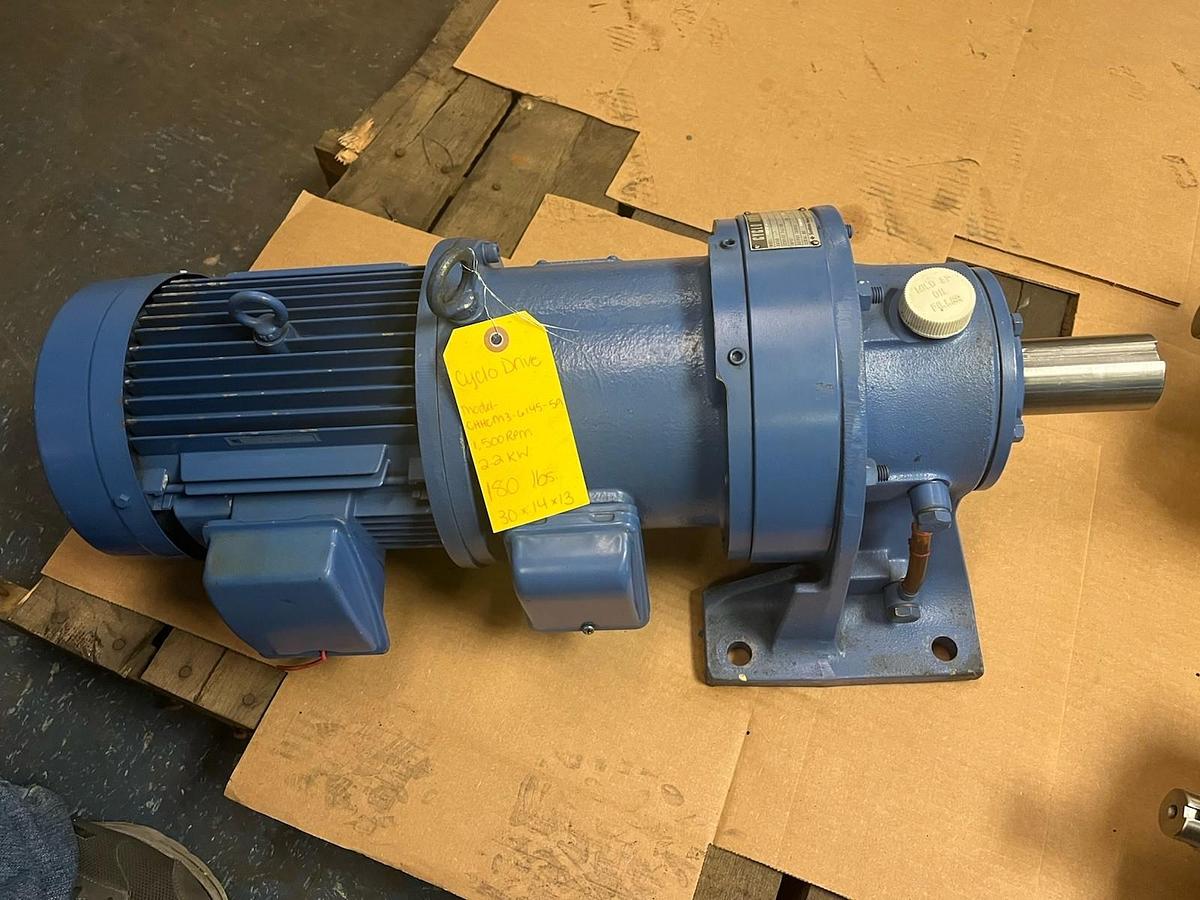 Used SUMITOMO,CHHCM3-6145-59,GEARMOTOR RATIO 59 INPUT 2.2kW 1500RPM