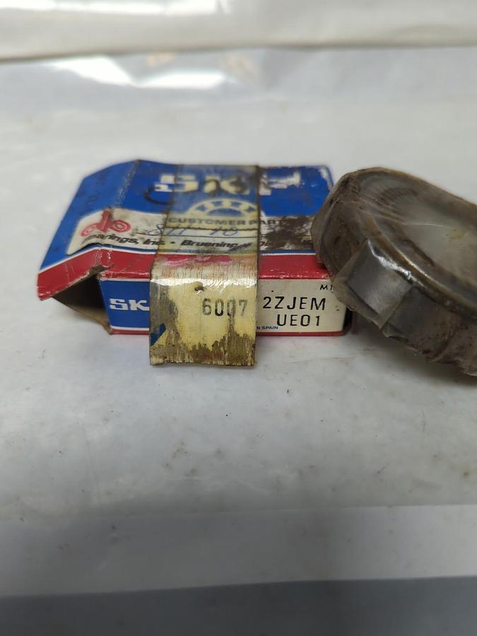 SKF,6007 2ZJEM,DEEP GROOVE BALL BEARING NOS