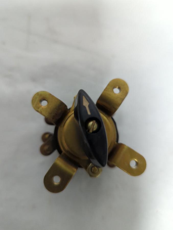 Used ELECTROSWITCH,101402A,SERIES 101 ROTARY CONTROL SWITCH PRE-OWNED
