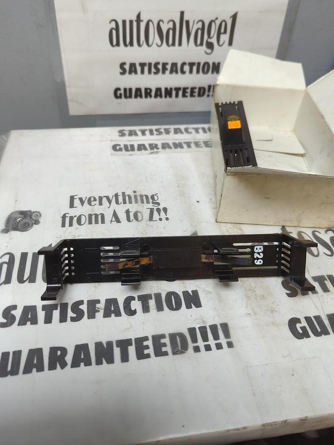 BUSSMANN,SAMI-21,FUSE COVERS  BOX OF 20 600V RK K5 H 0-30 NOS