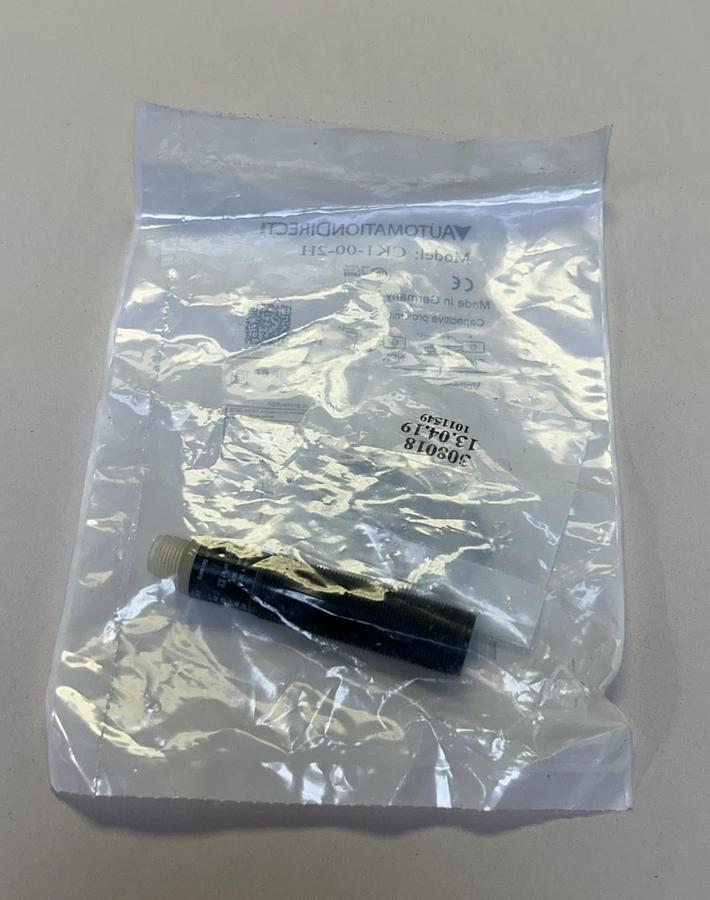 Used AUTOMATION DIRECT,CK1-00-2H,CAPACITIVE PROXIMITY SENSOR NEW