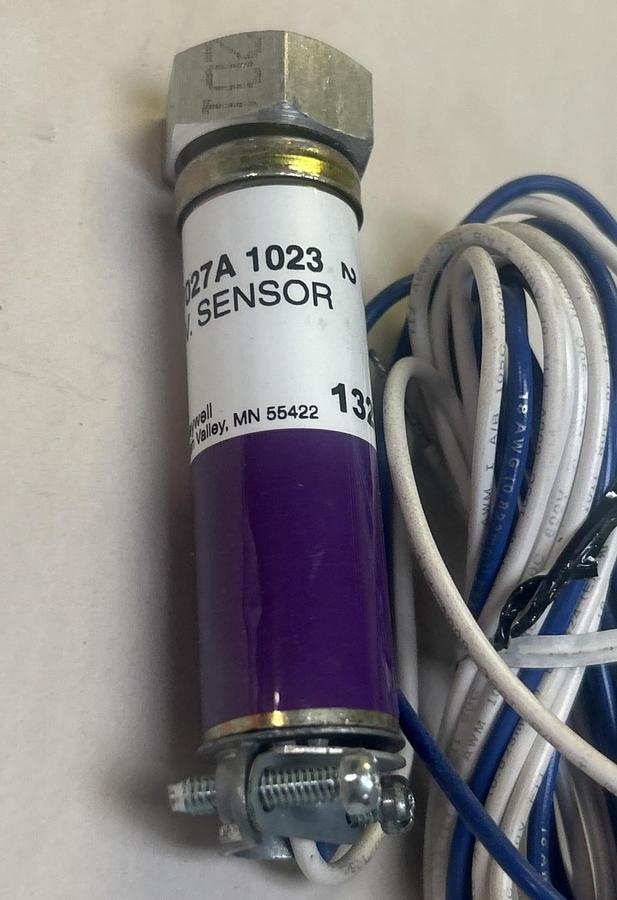 HONEYWELL,C7027A1023,MINIPEEPER ULTRAVIOLET FLAME DETECTOR NOS