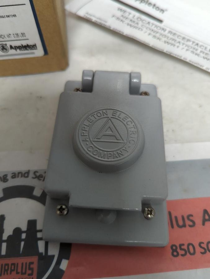 APPLETON,FSKWT2,SINGLE COVER FOR TOGGLE SWITCH 1-19/32 INCH OPENING NOS
