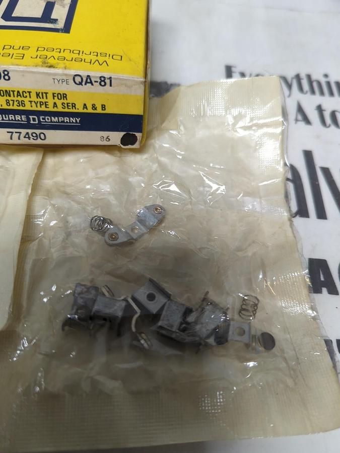 SQUARE D,QA-81,3-POLE CONTACT KIT CLASS 9998 TYPE-A SERIES A&B NEW