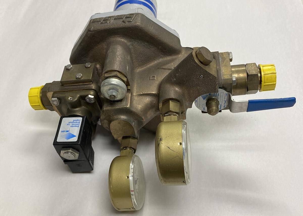 Alcon,GL-14,3/4 INCH Oxygen Gas Valve New