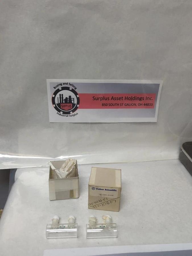 FISHER SCIENTIFIC,14-385-932E,PAIR OF 2 CYLINDRICAL CUVETTES 5.000 NOS