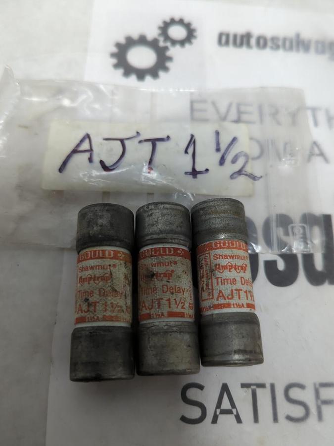 GOULD SHAWMUT,AJT-1-1/2,AMP-TRAP 1-1/2 AMP TRAP FUSE LOT OF 3 NOS