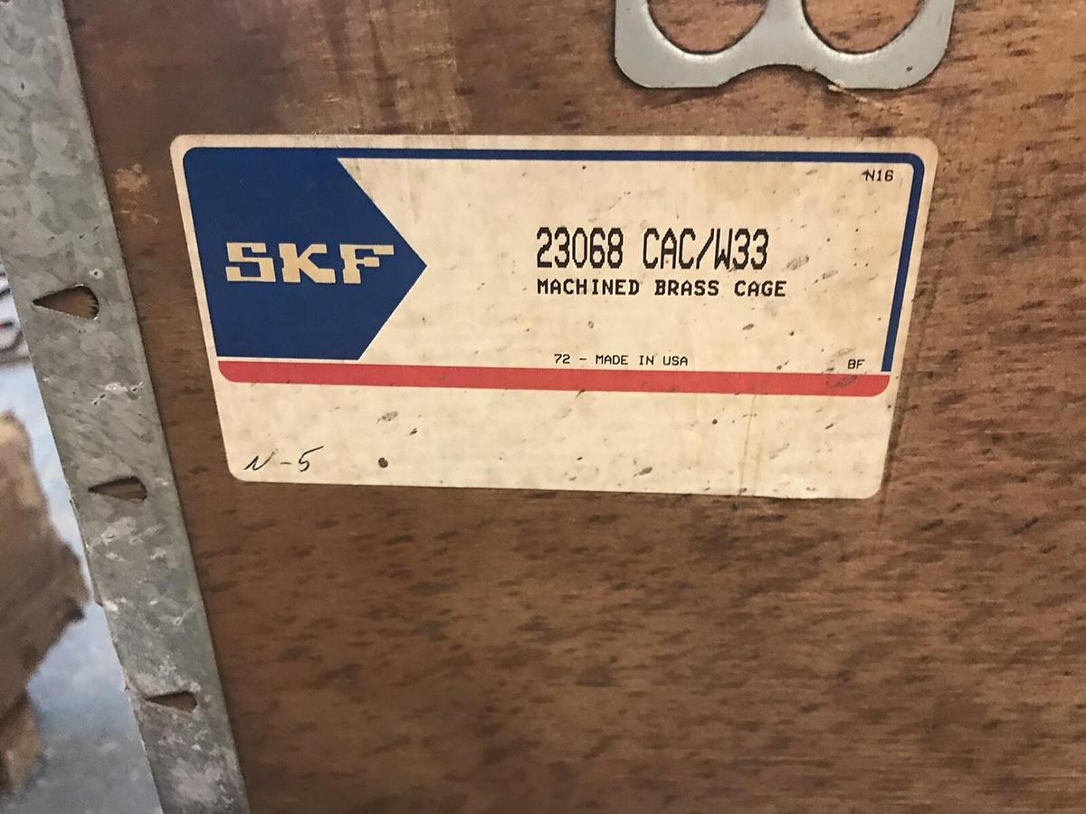 SKF,23068 CAC/W33,Roller Bearing 340 mm ID 520 mm OD 133 mm Width