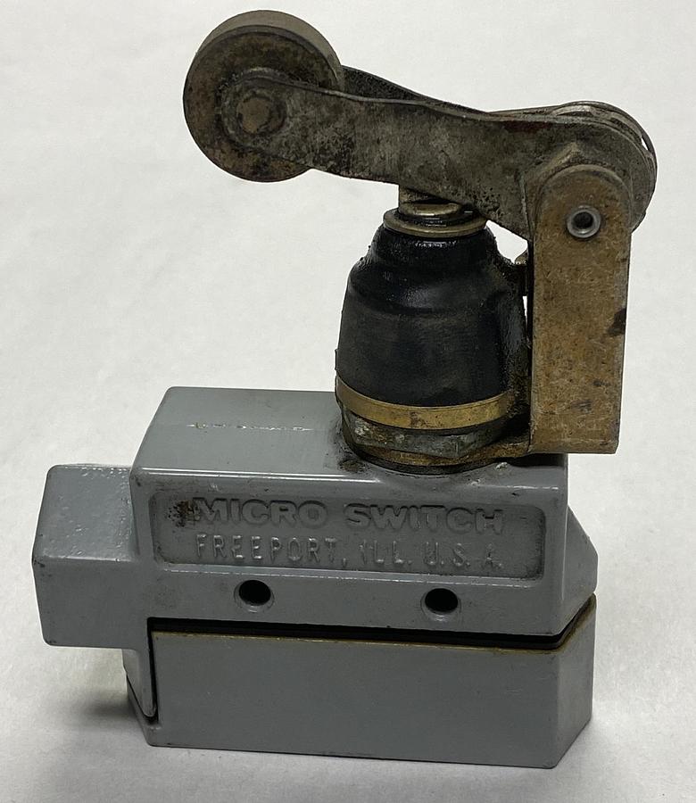 Used Honeywell Micro Switch,BZE6-2RN2,Limit Switch
