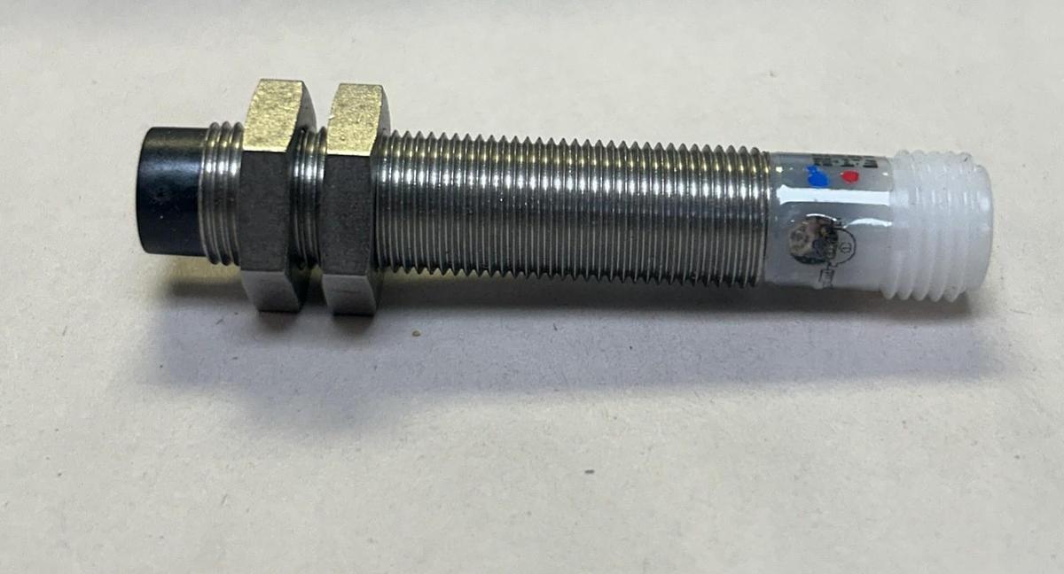 EATON,E57LAL12A2EA,INDUCTIVE PROXIMITY SENSOR NOS