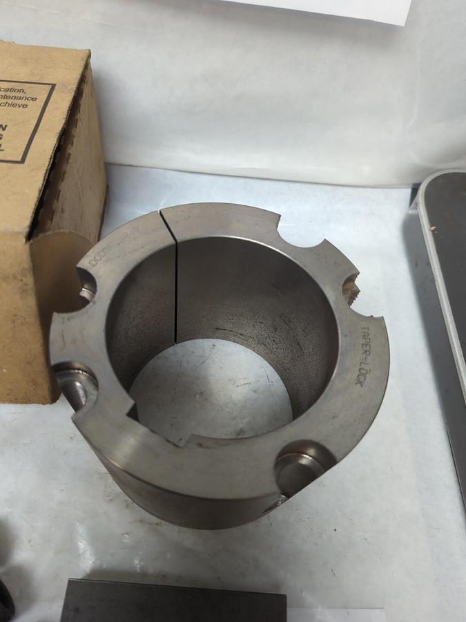 DODGE,117338,TAPER-LOCK BUSHING 4040 X 3-15/16 KW NOS