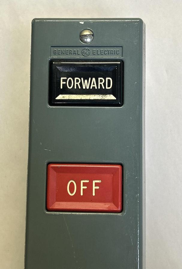 GENERAL ELECTRIC,CR101BE1A,CONTROL STATION FORWARD / OFF / REVERSE NOS