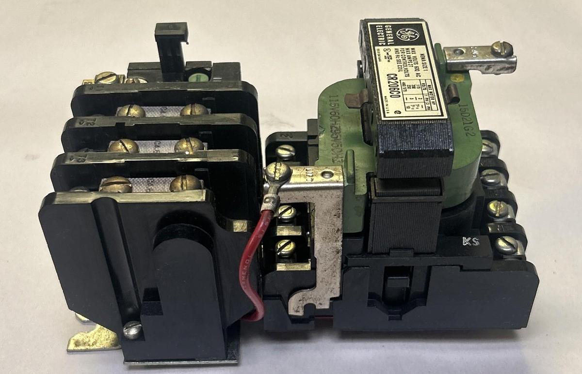 Used GENERAL ELECTRIC,CR206C0,MOTOR STARTER SIZE 1 27A 600V 115V COIL