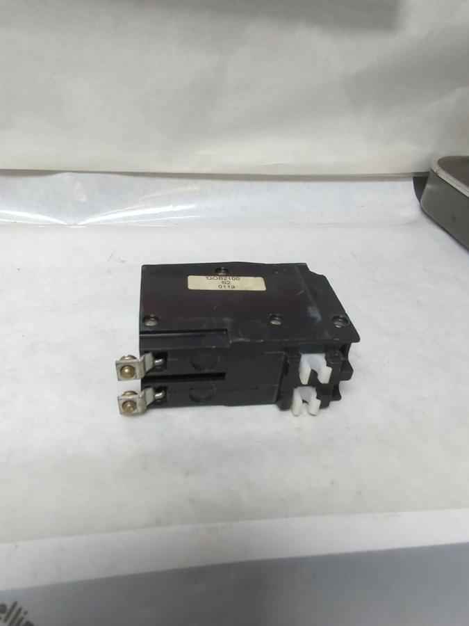 Used SQUARE D,QOB2100,CIRCUIT BREAKER 100 AMP 2-POLE PRE-OWNED