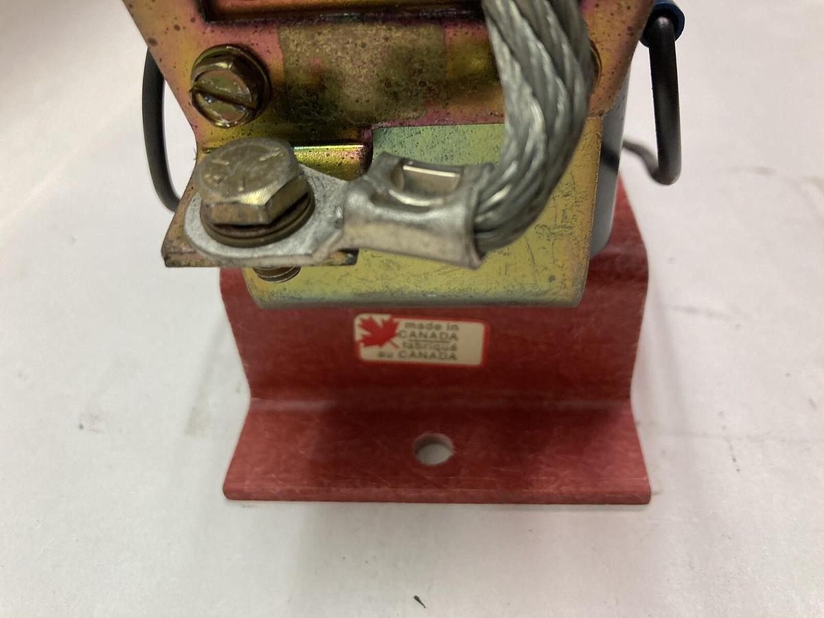 Siemens,14-193-825-586,DC Contactor TYPE 720 210A 240/500vdc 60/75hp COIL 125VDC